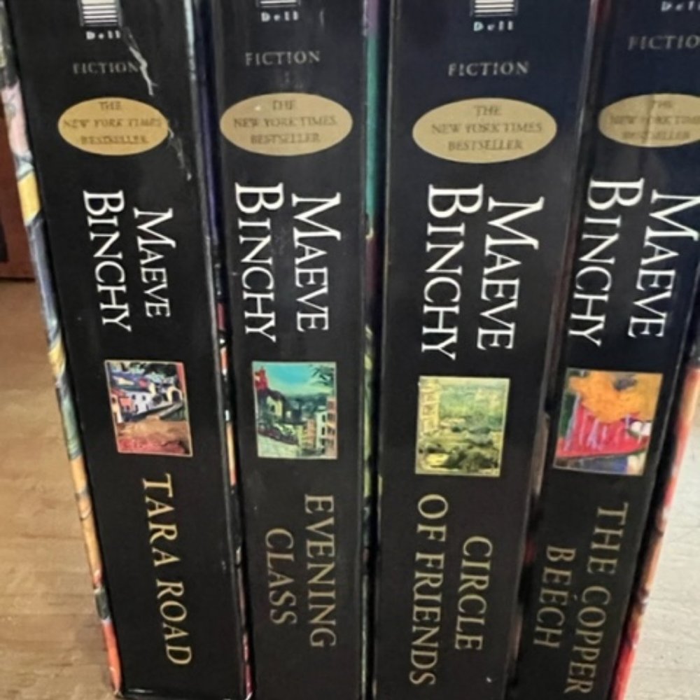 Boxed Set Maeve Binchy paperback book in excellent condition